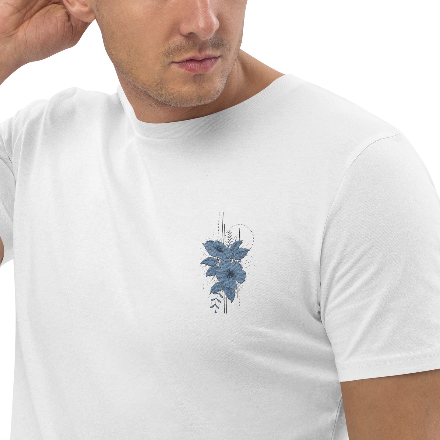 Regular fit embroidered t shirt